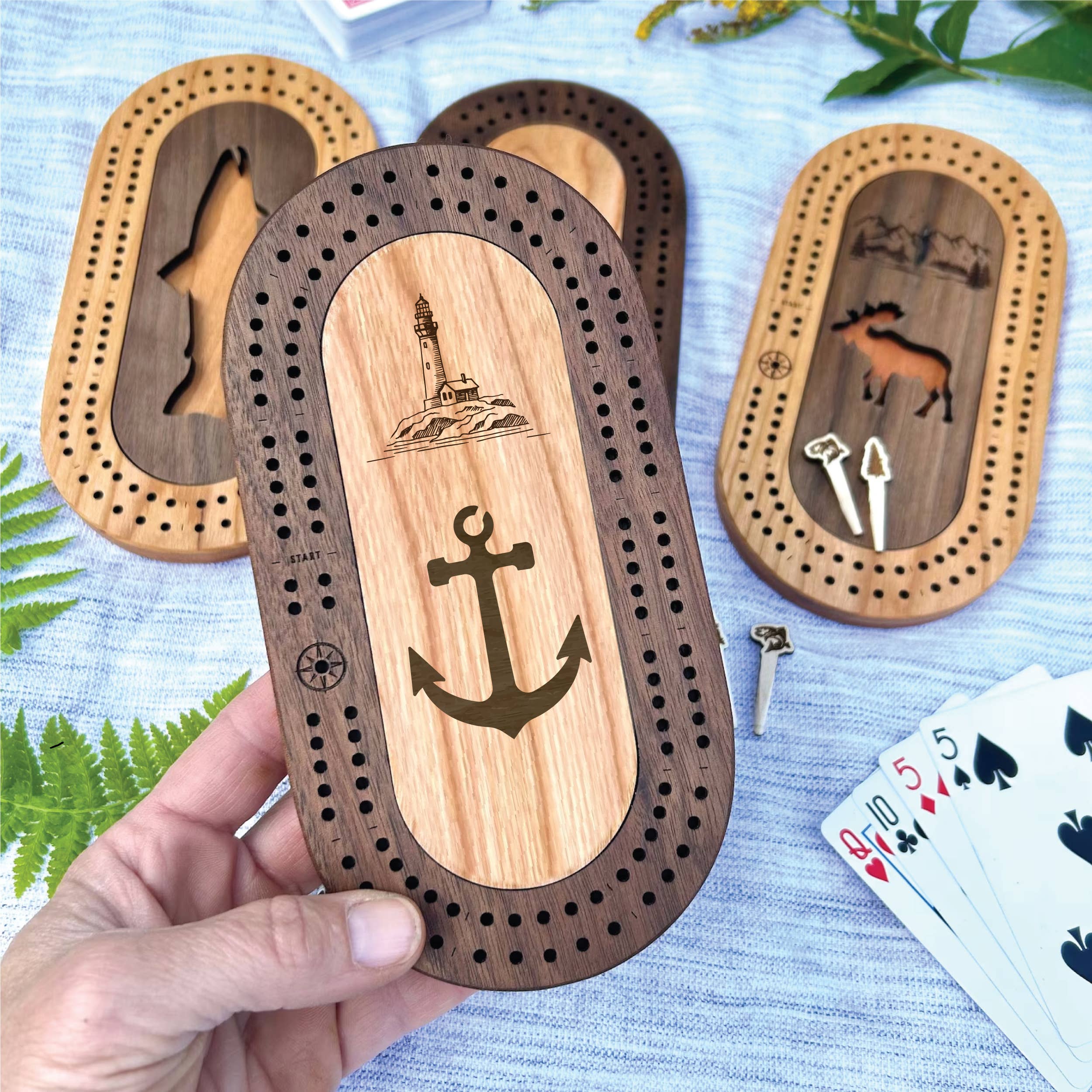 Wildlife Mini Travel Cribbage Board & Custom Pegs Set