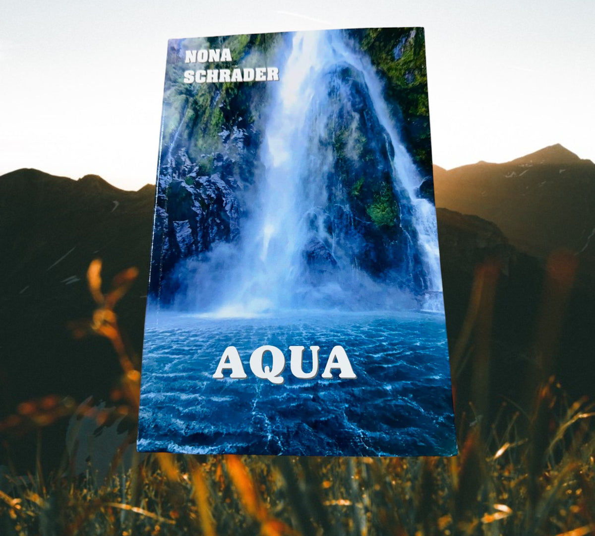 Aqua - Nora Schrader